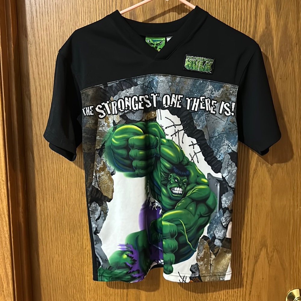Boys (unisex) Hulk shirt size 12/14